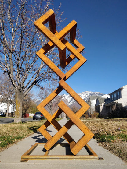 Sculpture - Stacked Trefoil